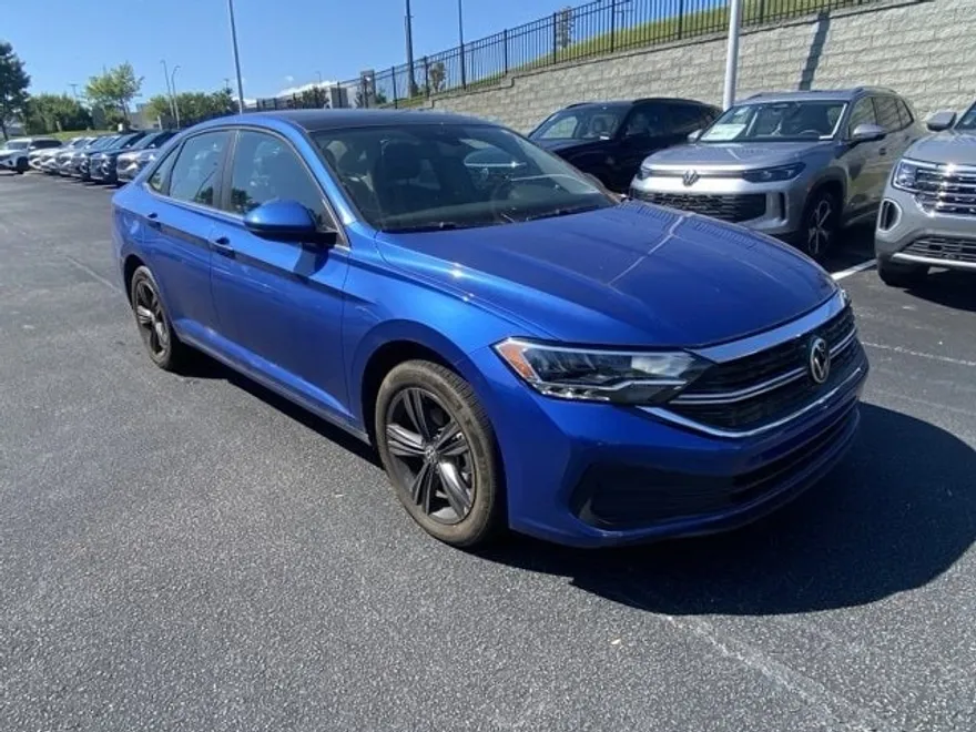 2022 Volkswagen Jetta 1.5T SE photo 1