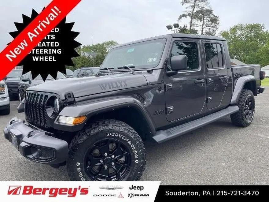 2021 Jeep Gladiator Willys Sport photo 1
