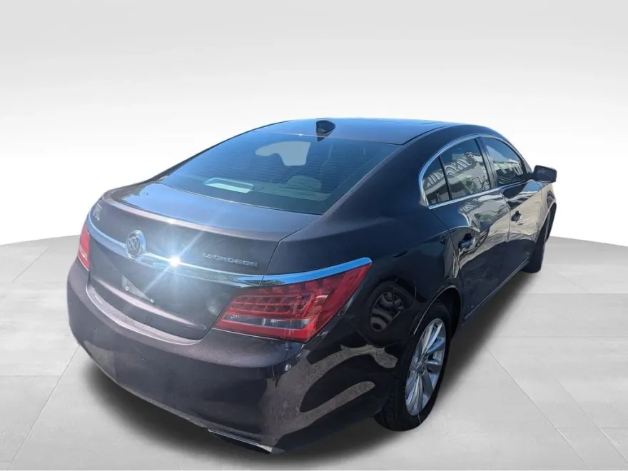2015 Buick LaCrosse Leather photo 1