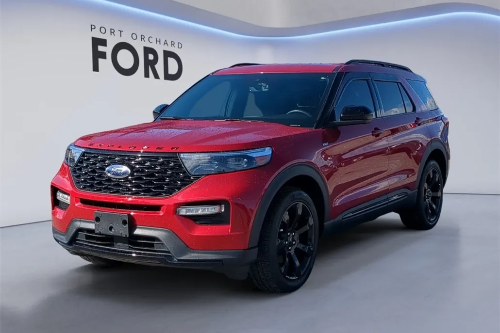 2023 Ford Explorer ST-Line photo 1