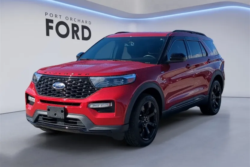 2023 Ford Explorer ST-Line photo 1