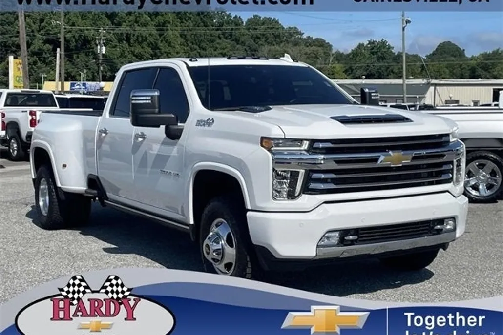 2022 Chevrolet Silverado 3500HD High Country photo 1