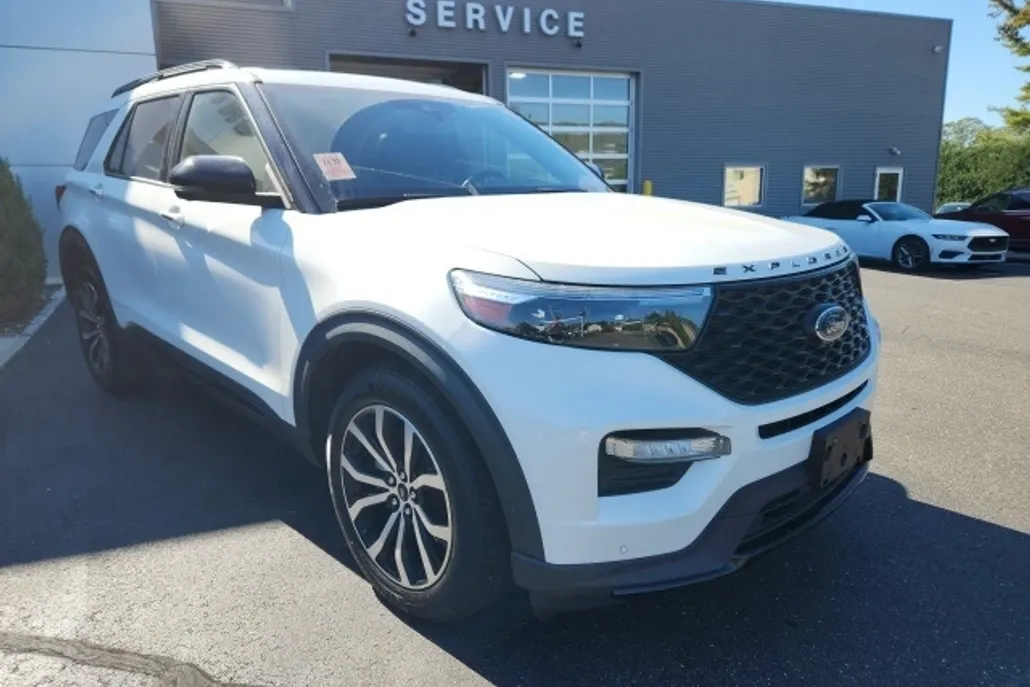 2020 Ford Explorer ST photo 1