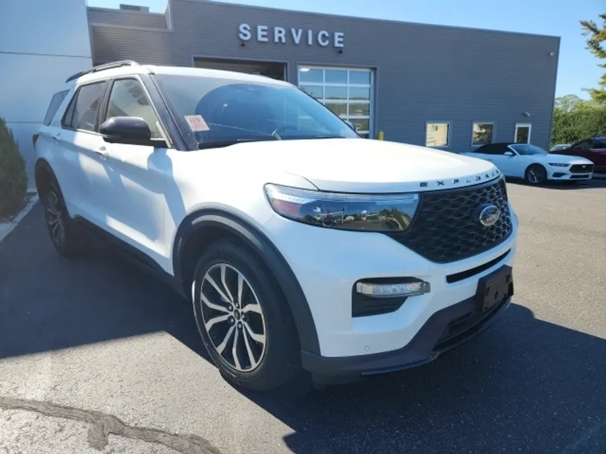 2020 Ford Explorer ST photo 1