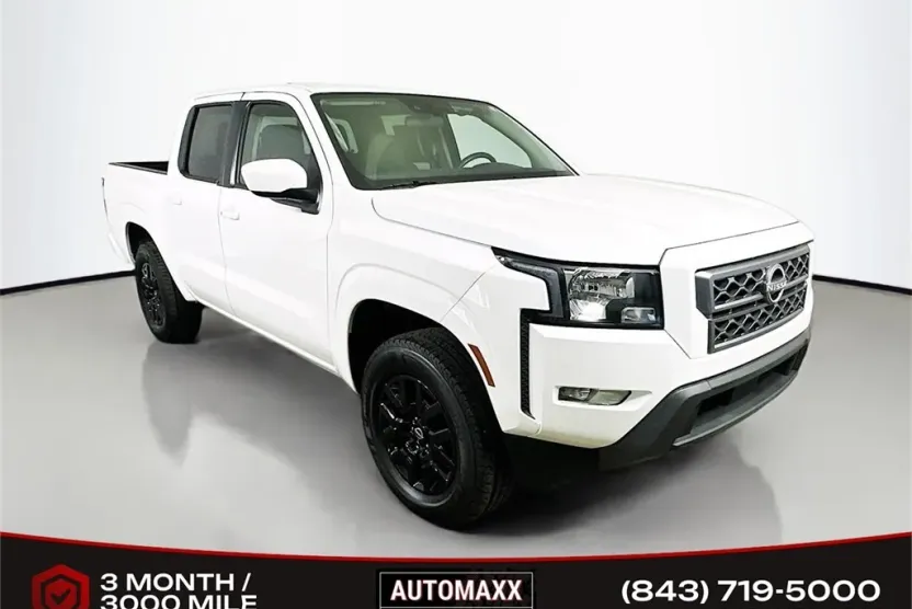 2024 Nissan Frontier SV photo 1