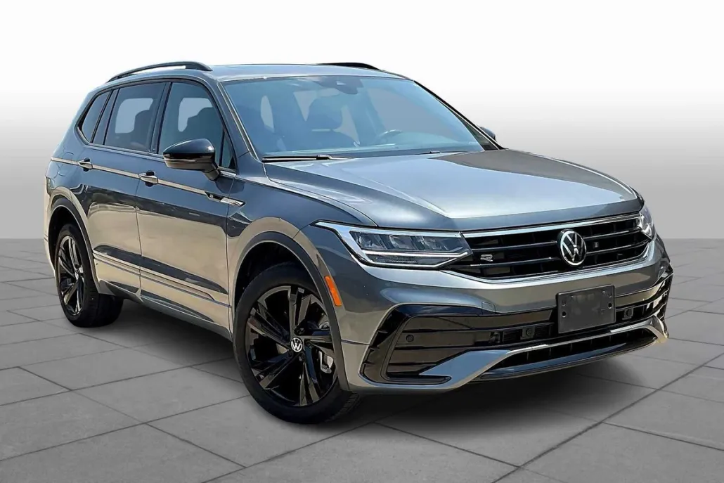 2023 Volkswagen Tiguan SE R-Line Black photo 1