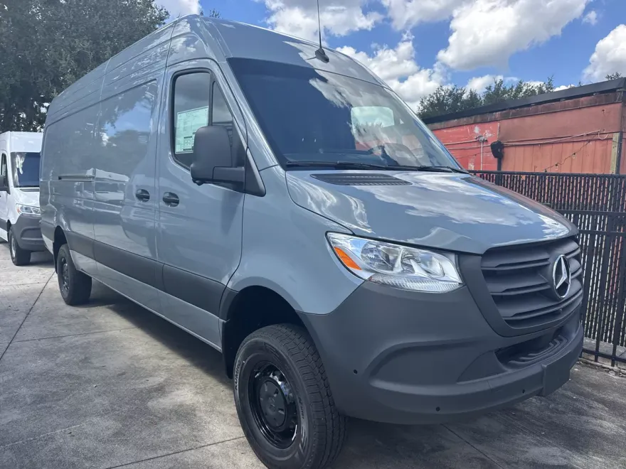 2026 Mercedes Benz Sprinter 2500 photo 1