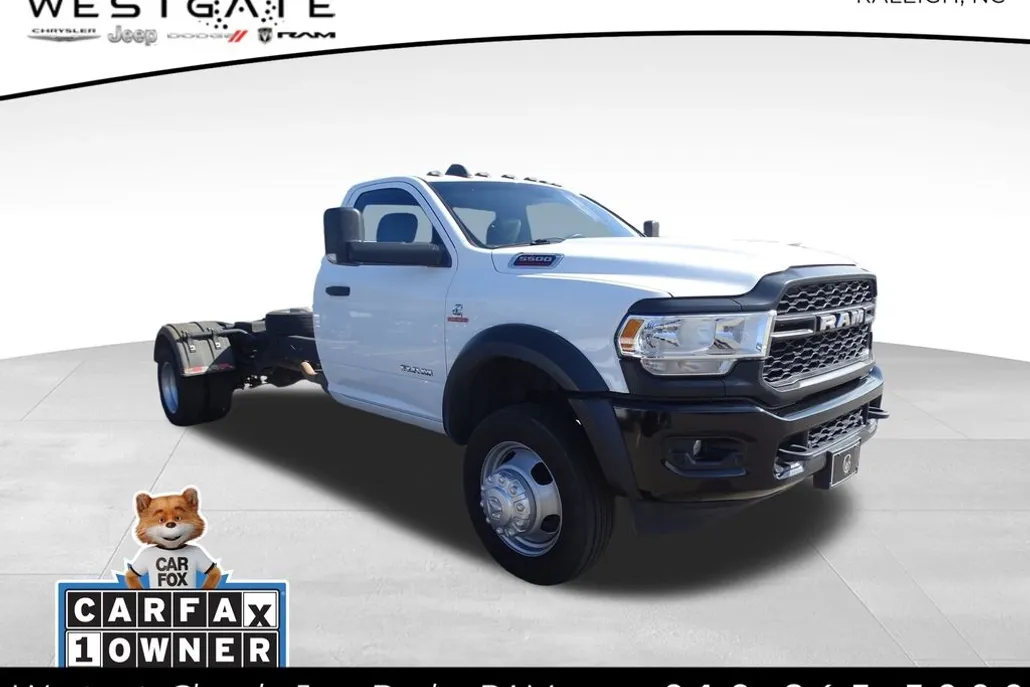 2022 Ram 5500 Tradesman photo 1