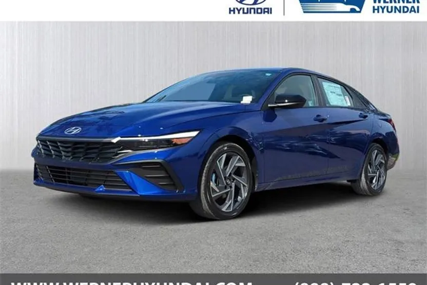 2025 Hyundai Elantra SEL Sport photo 1