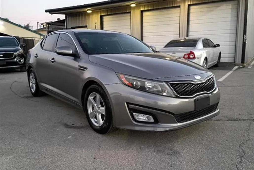 2014 Kia Optima LX photo 1