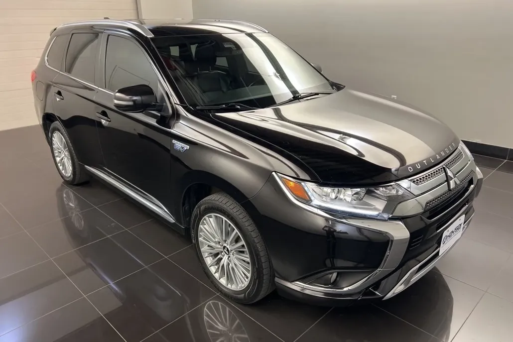 2021 Mitsubishi Outlander PHEV SEL photo 1