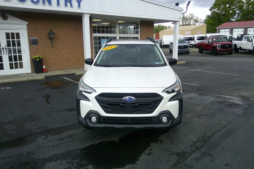 2023 Subaru Outback Onyx Edition photo 1