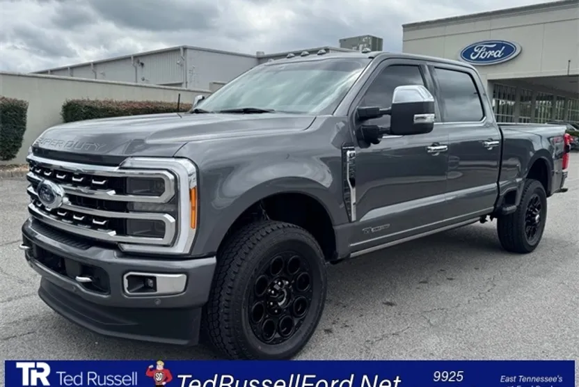 2023 Ford F-350 Platinum photo 1