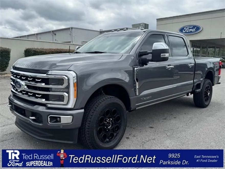 2023 Ford F-350 Platinum photo 1