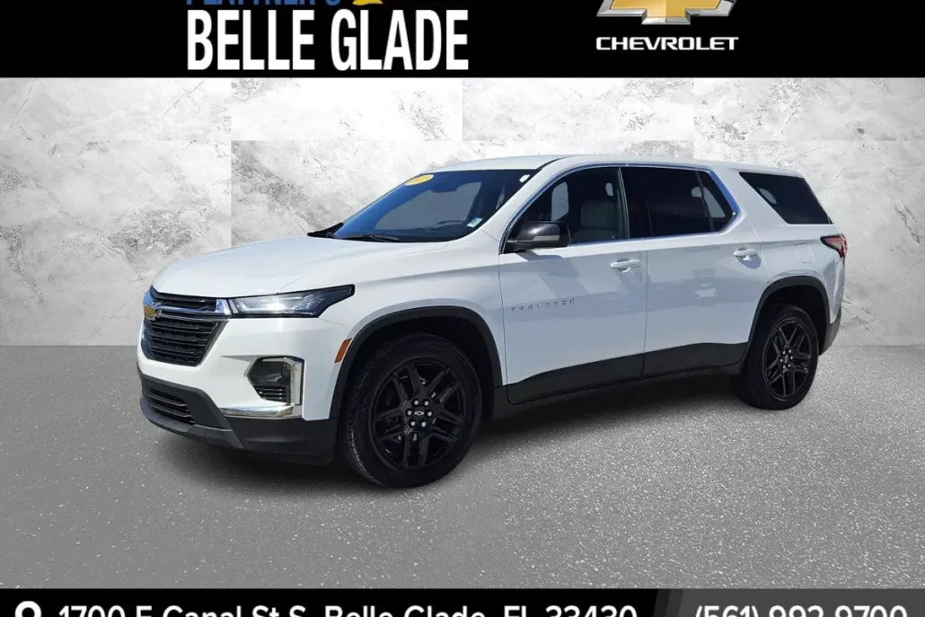 2022 Chevrolet Traverse LS photo 1