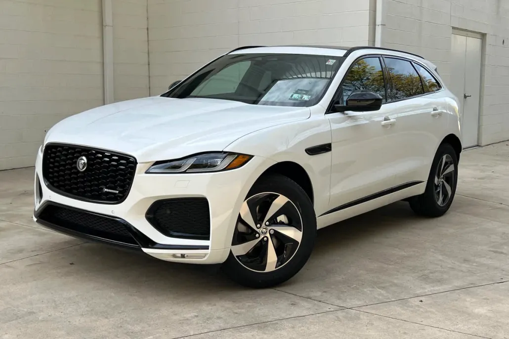 2024 Jaguar F-PACE P250 R-Dynamic S photo 1