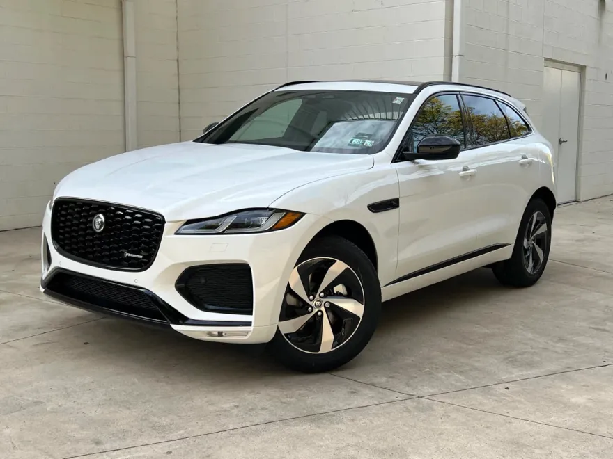 2024 Jaguar F-PACE P250 R-Dynamic S photo 1