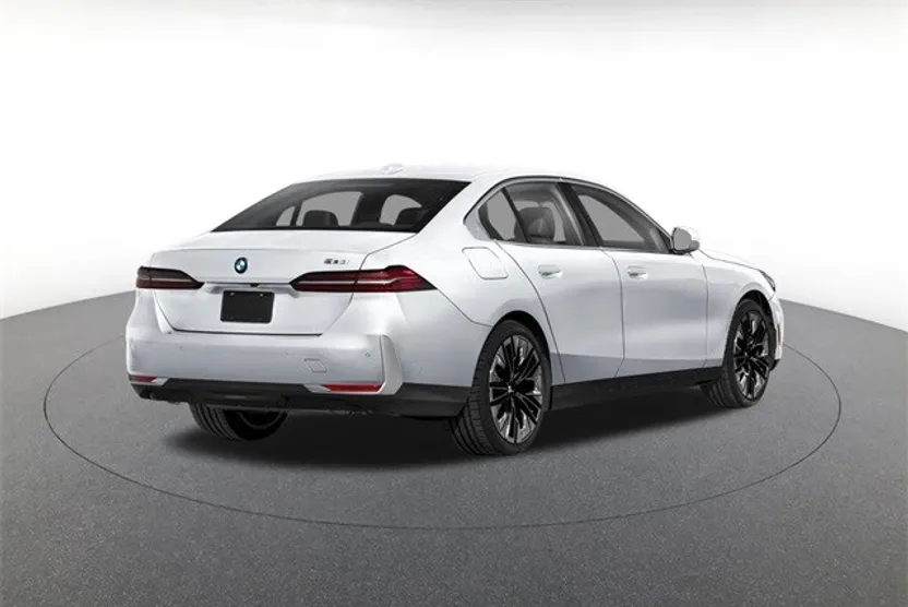 2026 Bmw 530i xDrive Sedan photo 1