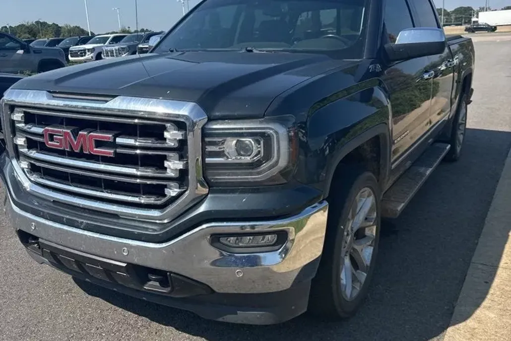 2018 Gmc Sierra 1500 SLT photo 1