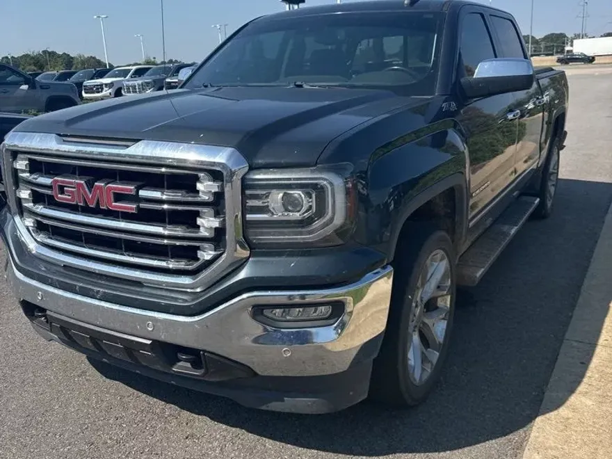 2018 Gmc Sierra 1500 SLT photo 1