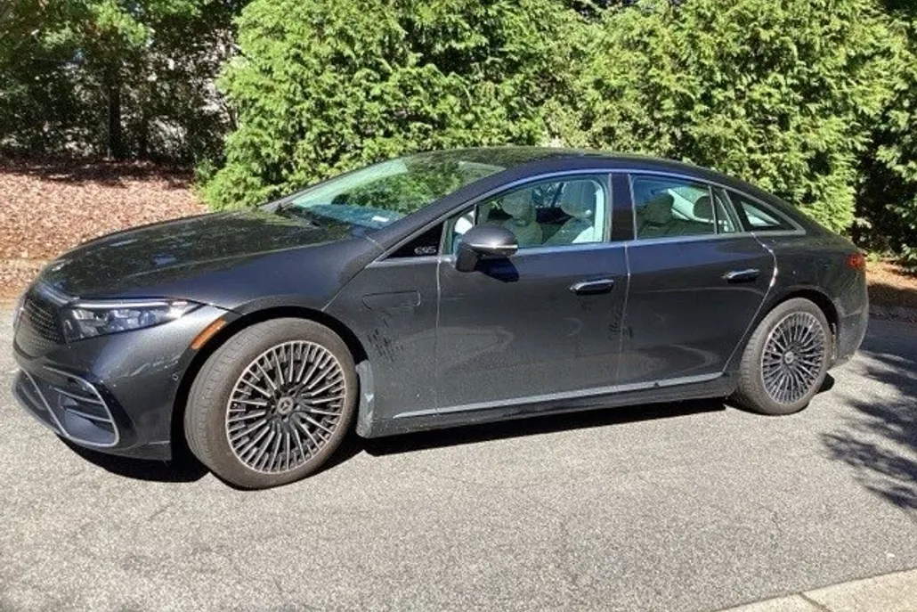 2023 Mercedes Benz EQS Sedan 450 photo 1
