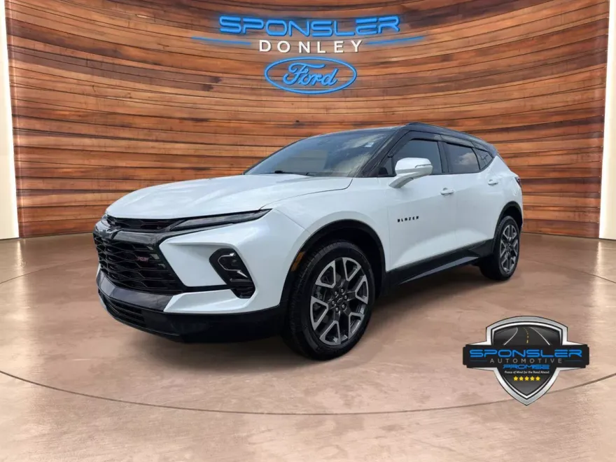 2023 Chevrolet Blazer RS photo 1