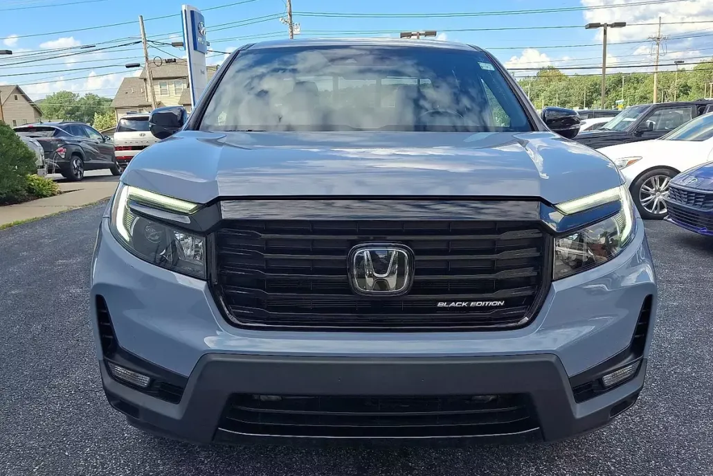 2023 Honda Ridgeline Black Edition photo 1