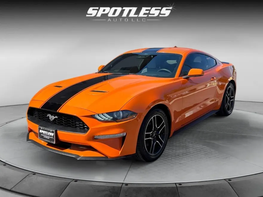 2020 Ford Mustang EcoBoost photo 1