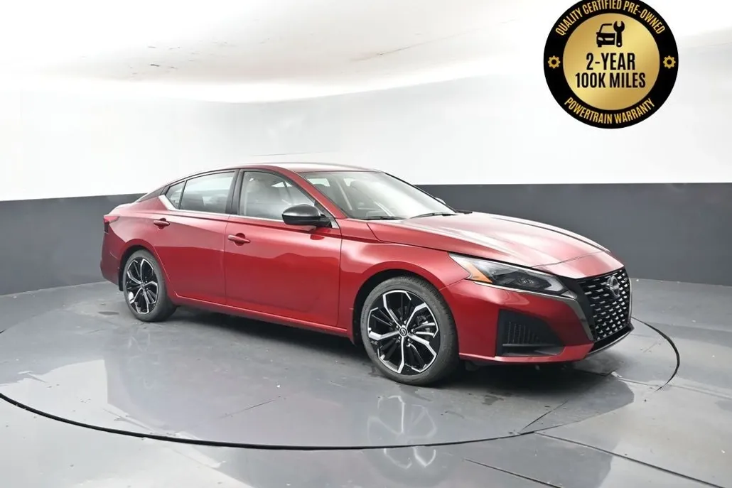 2024 Nissan Altima 2.5 SR photo 1