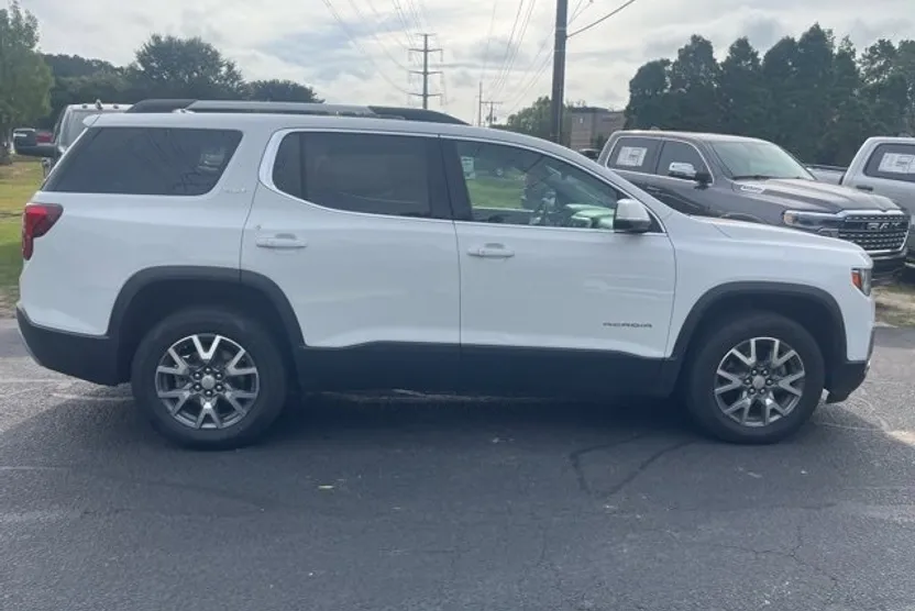 2023 Gmc Acadia SLT photo 1