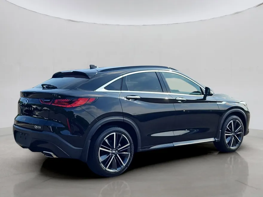 2022 Infiniti QX55 Essential photo 1