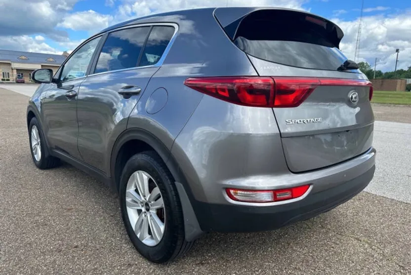 2017 Kia Sportage LX photo 1