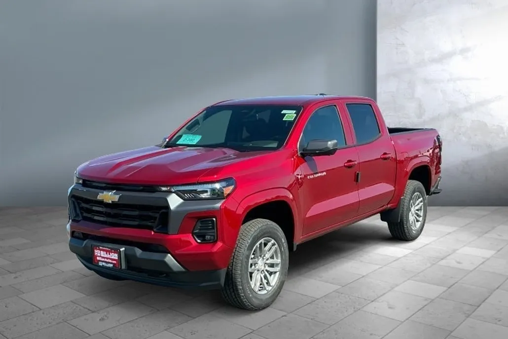 2026 Chevrolet Colorado LT photo 1