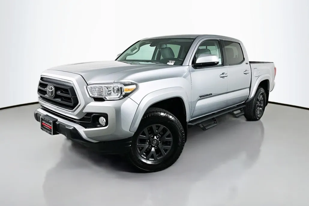2023 Toyota Tacoma SR5 photo 1