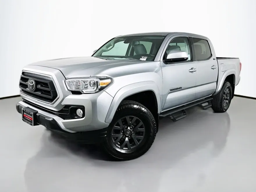 2023 Toyota Tacoma SR5 photo 1