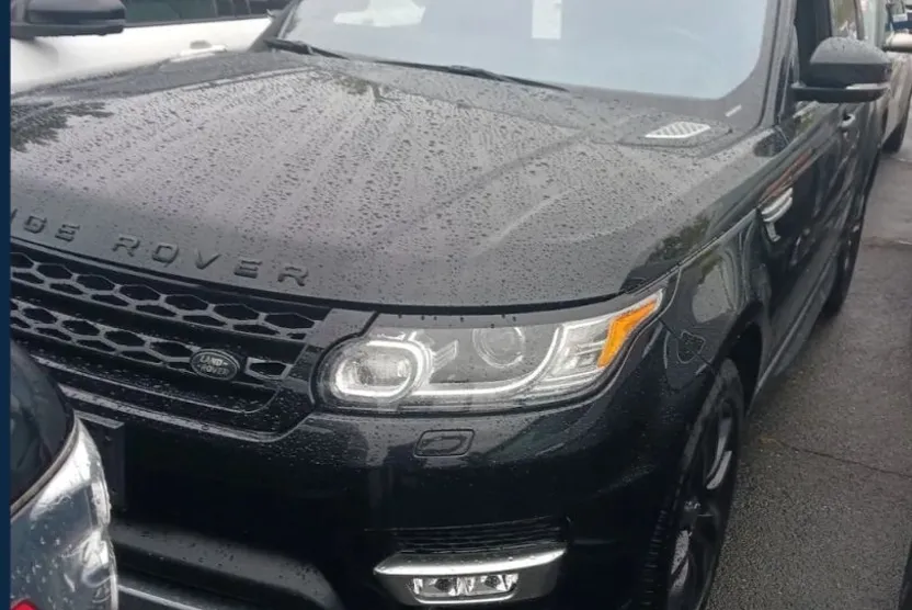 2016 Land Rover Range Rover Sport HSE photo 1