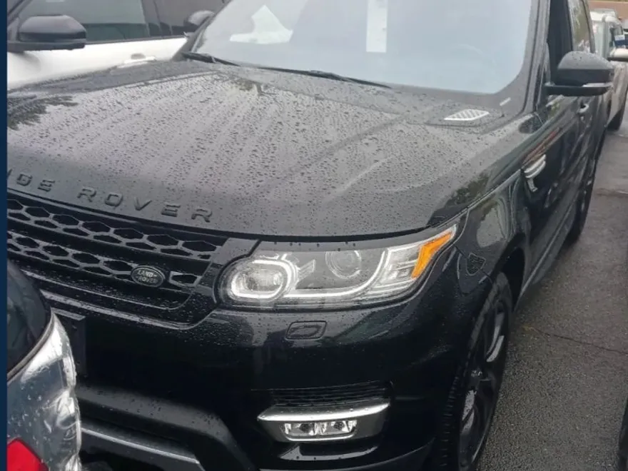 2016 Land Rover Range Rover Sport HSE photo 1