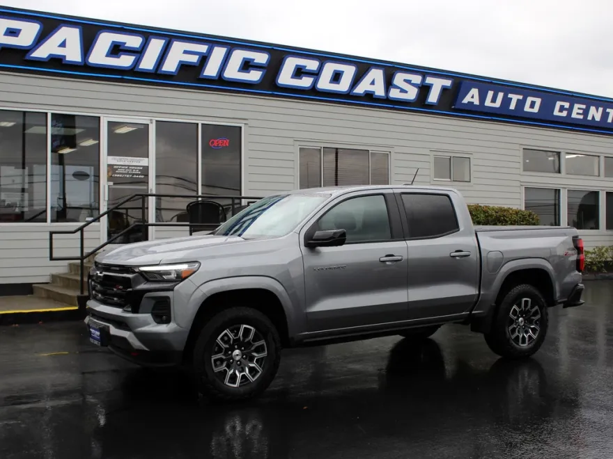 2023 Chevrolet Colorado Z71 photo 1