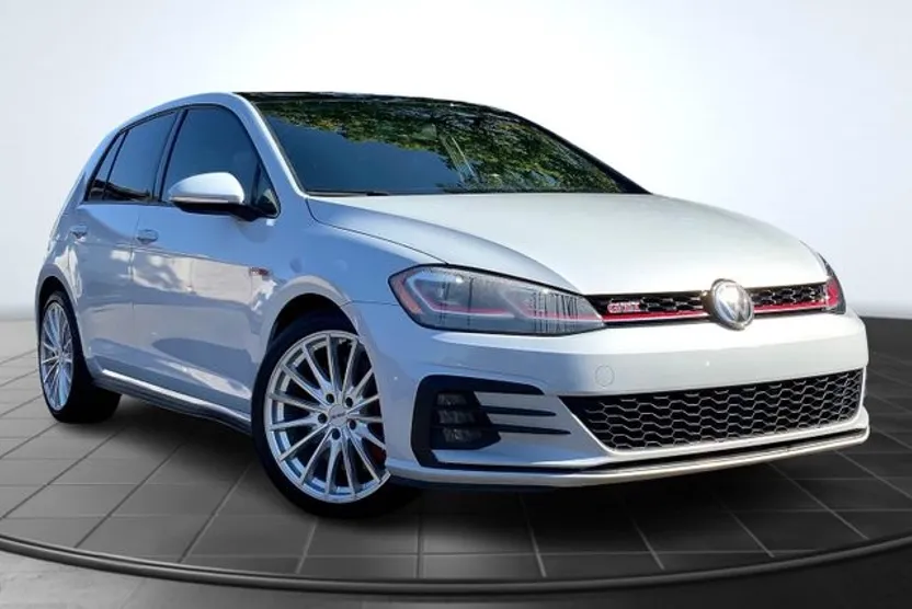 2020 Volkswagen Golf GTI Autobahn photo 1