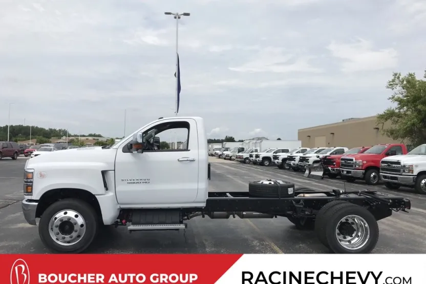 2024 Chevrolet Silverado 5500HD Work Truck photo 1