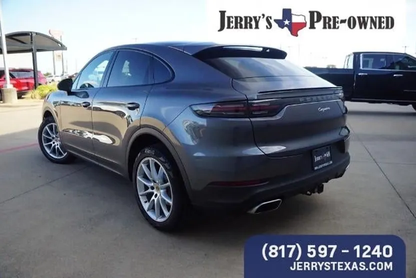 2023 Porsche Cayenne Platinum Edition photo 1