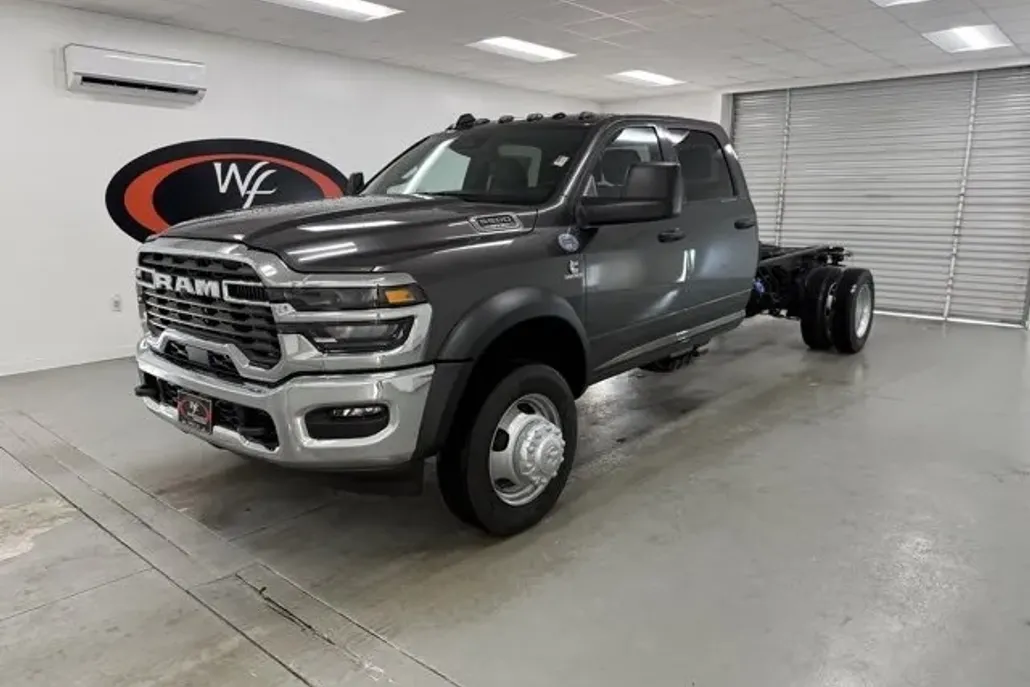 2025 Ram 3500 Tradesman photo 1