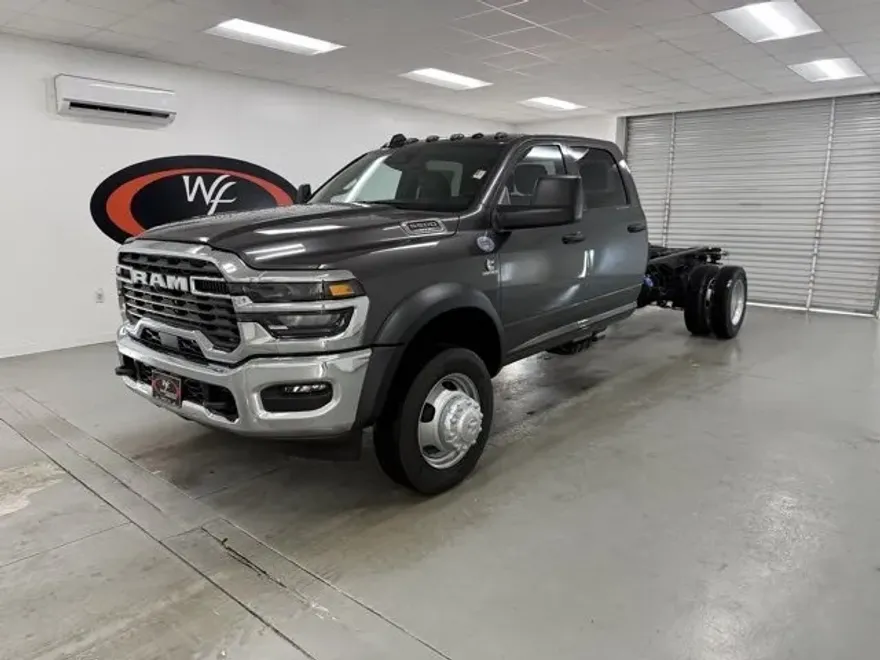 2025 Ram 3500 Tradesman photo 1