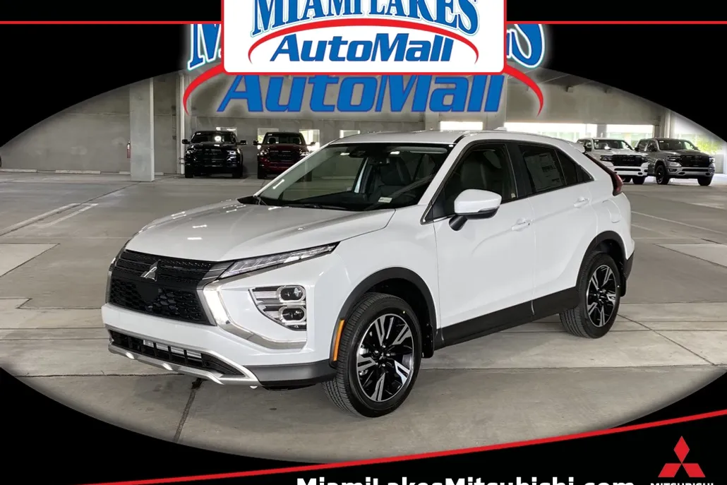 2023 Mitsubishi Eclipse Cross SE photo 1