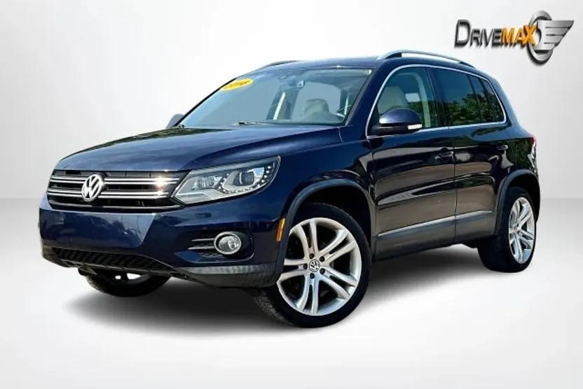 2016 Volkswagen Tiguan SEL Sport photo 1