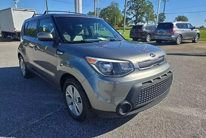 2016 Kia Soul Base photo 1