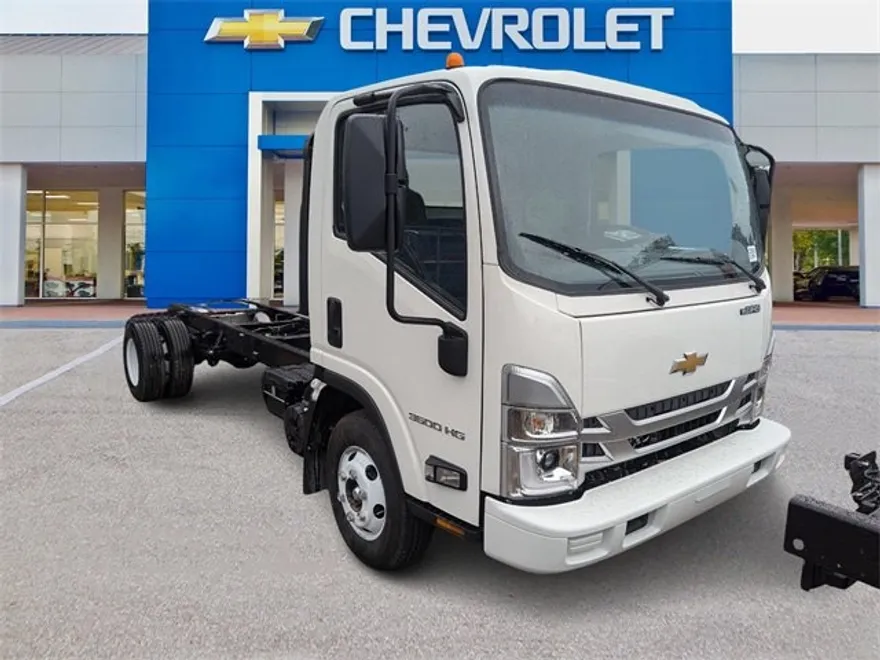 2025 Chevrolet Silverado 3500HD photo 1