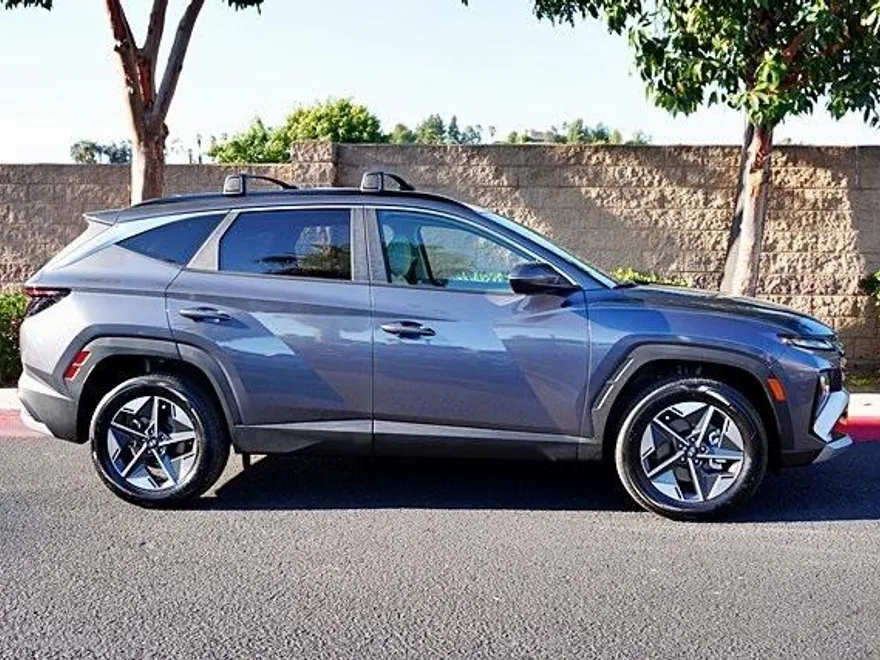 2025 Hyundai Tucson Hybrid SEL Convenience photo 1