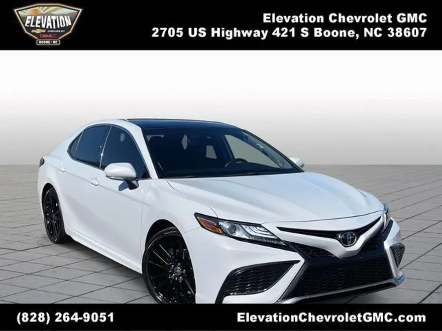 2023 Toyota Camry XSE V6 photo 1