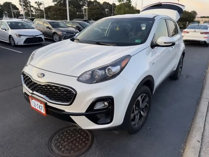 2021 Kia Sportage LX photo 1